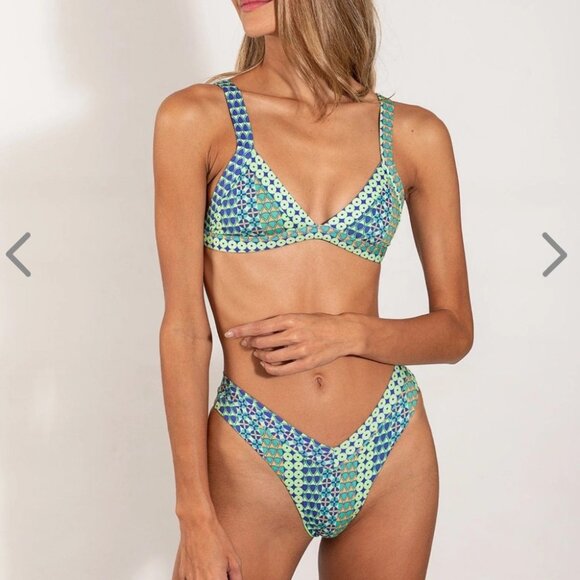 NWT OneOne Swimwear SET Bikini Canggu Pattern Jesse Kameron Blue New Dots Bubble - Picture 7 of 15